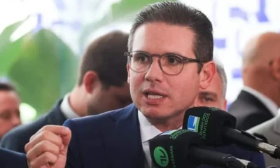 Hugo Motta se pronuncia sobre CPI do Master e aponta 'tratamento regimental' após escândalo envolvendo Flávio Bolsonaro