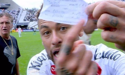 Neymar é impedido de voltar a campo em jogo do Santos por regra da IFAB após erro de arbitragem