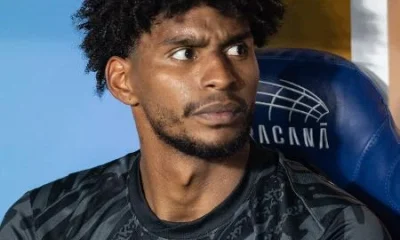 Hugo Souza, goleiro do Corinthians, reflete sobre exclusão da Seleção: "Vida não é só vitórias"