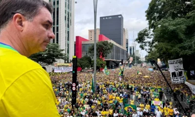 Pesquisa Datafolha: 88% dos eleitores de Flávio Bolsonaro defendem sua candidatura presidencial, apesar do escândalo 'Dark Horse'