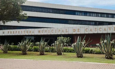 Prefeitura de Cascavel Condenada a Pagar R$ 5 Mil por Figurinha Ofensiva de Guarda Municipal