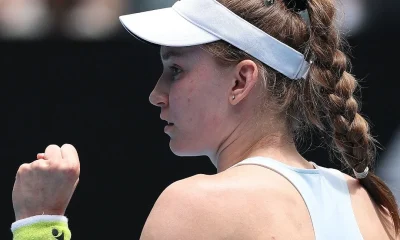 Rybakina derruba Iga Swiatek no Australian Open e adia sonho de Grand Slam de carreira da polonesa