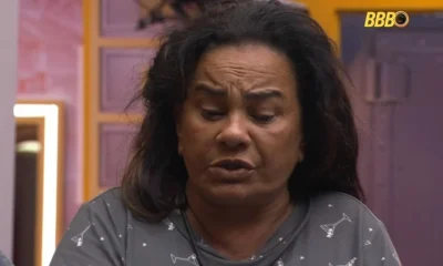 Solange Couto passa mal no BBB 26 com sintomas de infecção urinária e pede ajuda à produção da Globo