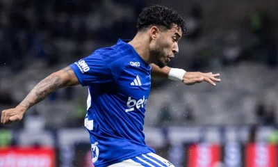 William, lateral do Cruzeiro, é alvo de vaias no Mineirão e substituído por Tite em jogo contra Coritiba