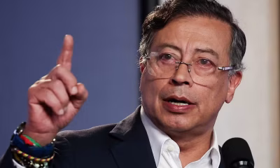 Presidente da Colômbia, Gustavo Petro, alega ter escapado de tentativa de assassinato em voo
