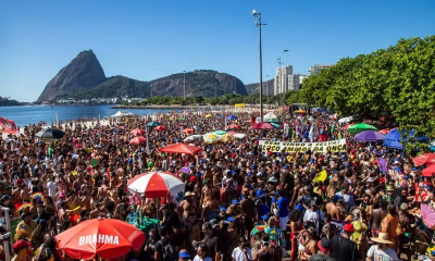 Carnaval Rio 2026: Blocos com mais de 10 mil foliões agitam a cidade fora dos megablocos; confira datas e locais