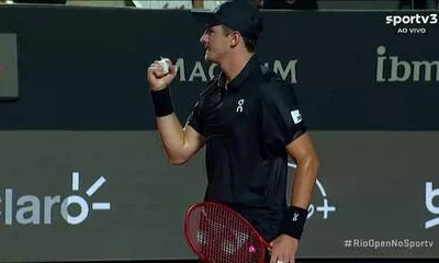 João Fonseca busca vaga nas quartas do Rio Open 2026 contra Ignacio Buse: horário e onde assistir