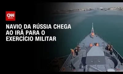 Navio de guerra russo chega ao Irã em meio a escalada de tensões com EUA; exercícios navais iminentes no Golfo de Omã
