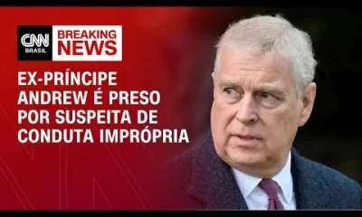Ex-príncipe Andrew preso sob suspeita de má conduta em cargo público; investigação envolve documentos confidenciais e Jeffrey Epstein