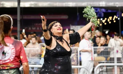 Desfile das Campeãs SP: Chuva, Carro Quebrado e Ausência de Sabrina Sato Marcam Noite de Samba no Anhembi