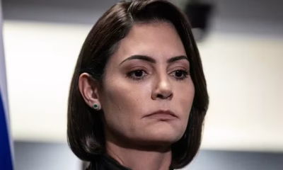 Michelle Bolsonaro se reuniu com ministro do STF Alexandre de Moraes horas antes da transferência de Jair Bolsonaro para a Papudinha