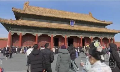 China defende cessar-fogo imediato no Oriente Médio e alerta sobre riscos econômicos globais