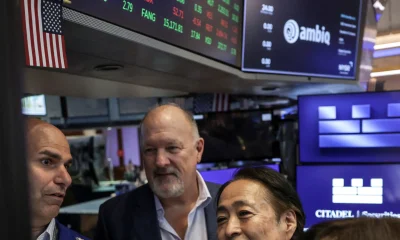 Mercados Globais Reagem com Otimismo: Futuros de NY em Alta e Petróleo em Queda Após Sinal de Trump sobre Fim da Guerra com Irã