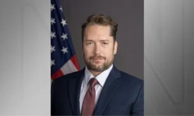 Moraes autoriza visita de assessor de Trump a Bolsonaro na prisão; encontro ocorrerá em março