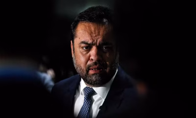 Castro Renuncia Antes de Julgamento Crucial, Abrindo Rota para Sucessão e Definindo Futuro Político no Rio de Janeiro