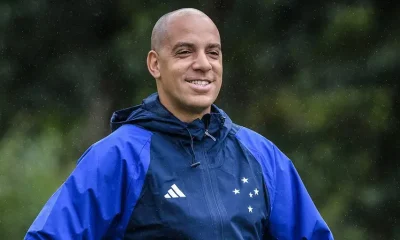 Botafogo avalia técnico português Pepa para 2026, com outros nomes como Crespo e Diniz no radar