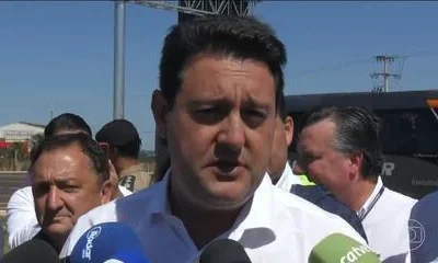 Sérgio Moro se filia ao PL e mira governo do Paraná com apoio de Flávio Bolsonaro