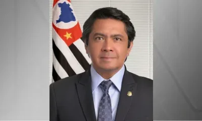 Senador Alexandre Giordano é flagrado dirigindo sem placa, com giroflex e CNH vencida em São Paulo