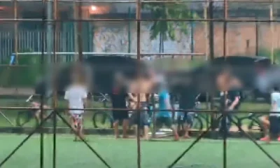 Homem com mandado de prisão em aberto é detido durante partida de futebol em Pouso Alegre, MG