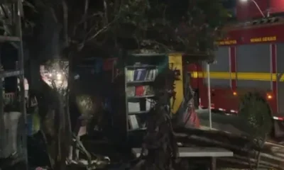 Incêndio criminoso destrói biblioteca comunitária em BH; suspeitos fogem