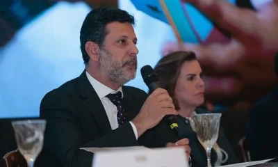 Leonardo Barchini assume Ministério da Educação após saída de Camilo Santana; conheça o novo ministro