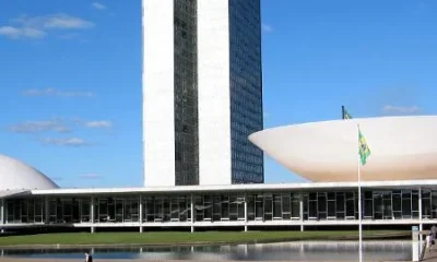 Governo Lula envia PL de urgência para extinguir escala 6x1 e limitar jornada a 40 horas semanais