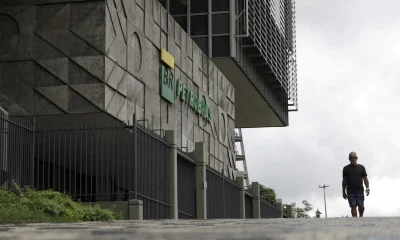 Petrobras detalha política de preços e nega defasagem em comunicado à CVM