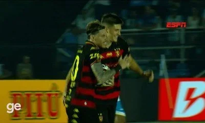 Interino do Sport, Márcio Goiano, celebra virada sobre o Londrina e brinca sobre efetivação: "A gente vai tomando gosto"