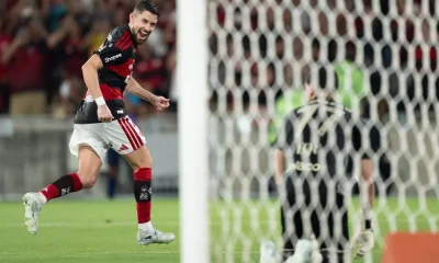Flamengo vira sobre o Santos no Maracanã com gols de Pedro e Paquetá e amplia invencibilidade