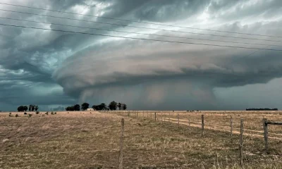 Ciclone Extratropical de 125 km/h Alerta 8 Estados Brasileiros com Chuvas Intensas e Tempestades Severas