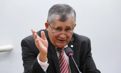 Lula define José Guimarães como novo líder do governo na Câmara e fortalece articulação política