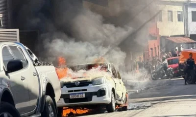 Carro em Chamas em Nova Lima Mobiliza Bombeiros e Gera Preocupação com Propagação