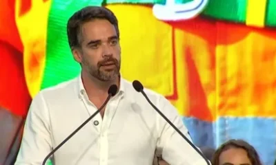 Eduardo Leite é vaiado em evento com Lula e pede respeito em nome do povo gaúcho