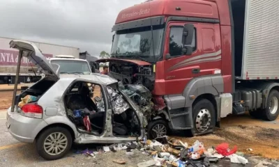 Família Inteira e Cão de Estimação Morrem em Colisão Frontal entre Carro e Carreta na BR-251 em Minas Gerais
