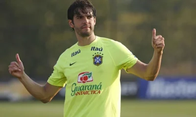Kaká elogia Breno Bidon, volante do Corinthians, nas redes sociais e reforça status de joia promissora