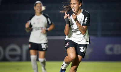Corinthians busca manter liderança invicta no Brasileirão Feminino contra o Grêmio em Porto Alegre