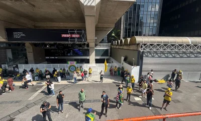 1º de Maio na Paulista: Ato da direita reúne 95 pessoas em meio a disputa com a esquerda