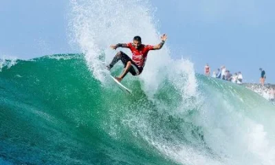 Surfe: Show de Filipe Toledo na Gold Coast impulsiona favoritismo na terceira etapa do Circuito Mundial