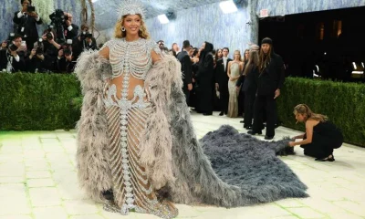 Met Gala: Beyoncé triunfa em retorno majestoso e reafirma poder "incontestável" da festa da moda
