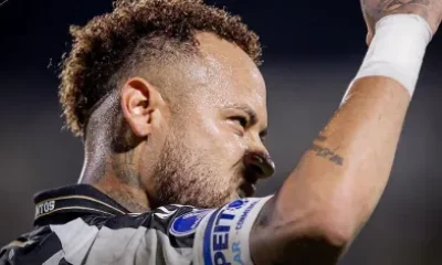 Neymar pede desculpas publicamente após agressão em treino do Santos a Robinho Jr.