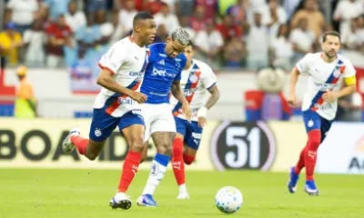 Cruzeiro reage e vence o Bahia de virada, afastando-se da zona de rebaixamento no Brasileirão