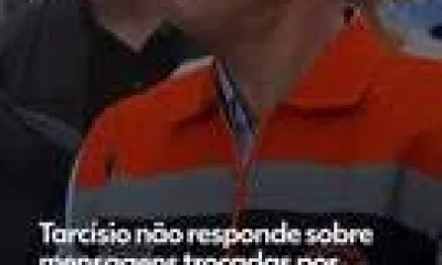 Tarcísio de Freitas evita comentar áudio de Flávio Bolsonaro pedindo dinheiro para filme de Bolsonaro