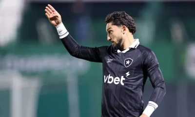 Botafogo x Corinthians: Alex Telles e Ferraresi retornam, enquanto Barboza é dúvida crucial no Brasileirão